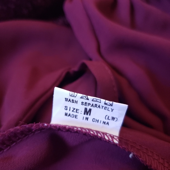 Tie V-back Wrap Crop Top size M Burgundy - Picture 7 of 7